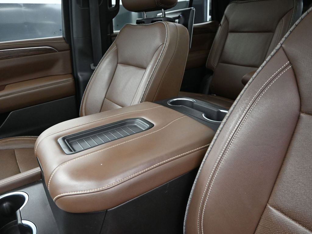 Used 2021 Chevrolet Tahoe High Country w/ Premium Package image 14