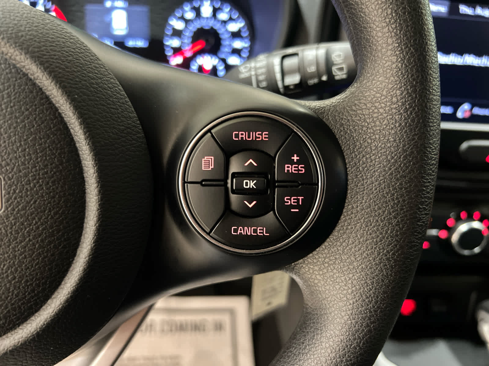 Used 2022 Kia Soul LX FWD image 17