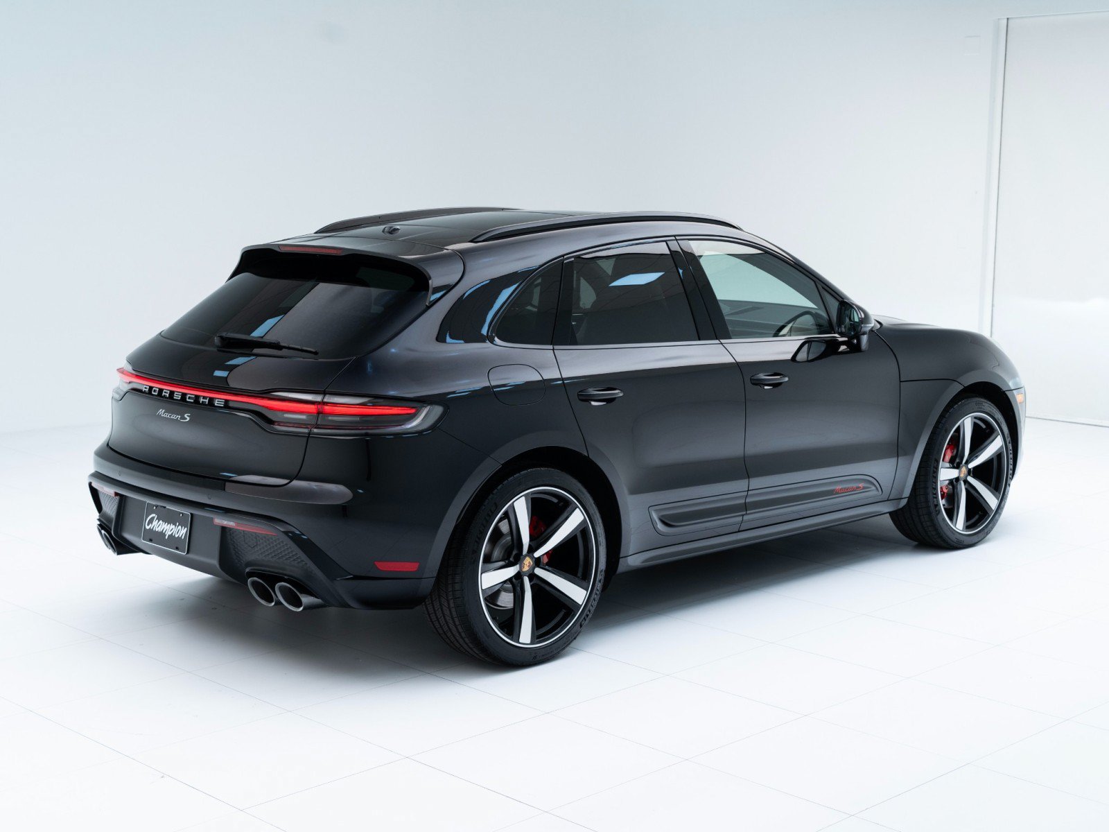 New 2026 Porsche Macan S AWD/4WD image 9