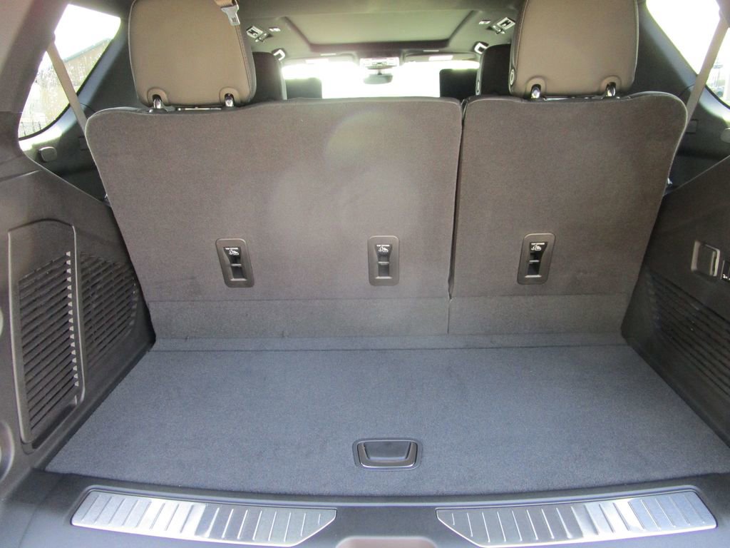 New 2026 GMC Yukon Denali w/ Denali Reserve Package image 13