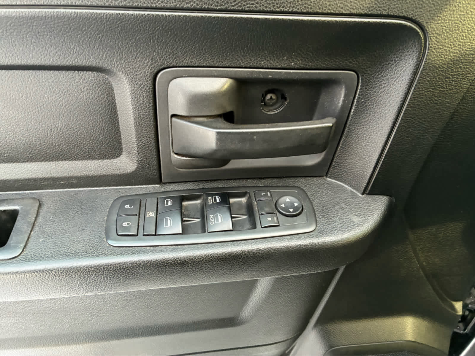 Used 2019 RAM 1500 Express w/ Express Value Package image 15