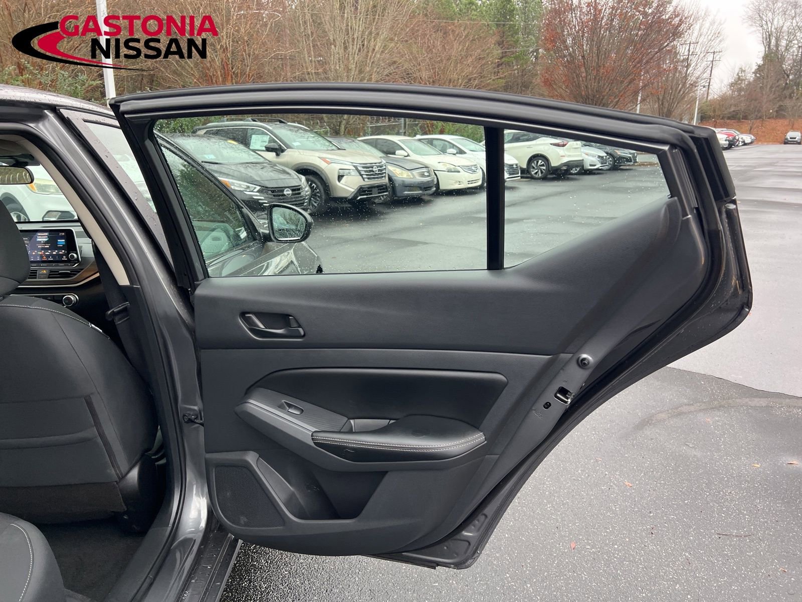 Used 2024 Nissan Altima 2.5 SV image 29