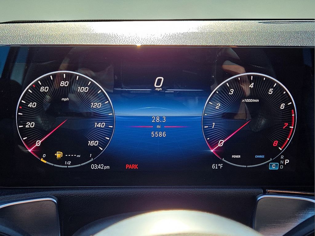 Used 2025 Mercedes-Benz GLB 250 image 26