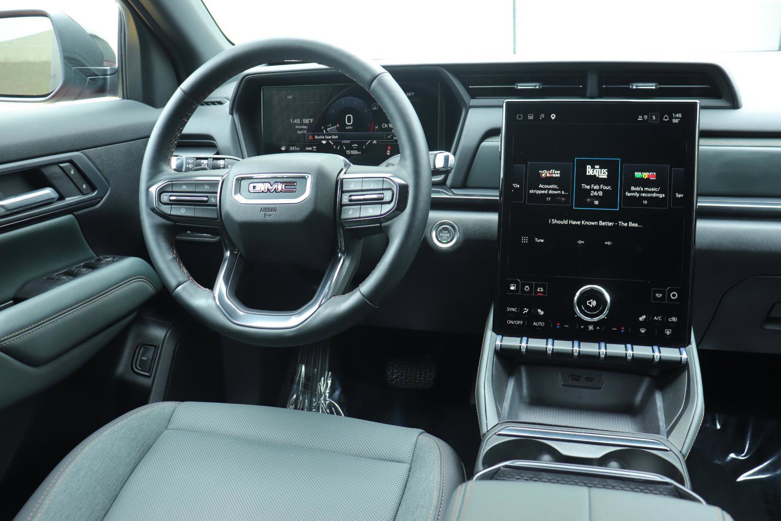 Used 2026 GMC Terrain AT4 image 28