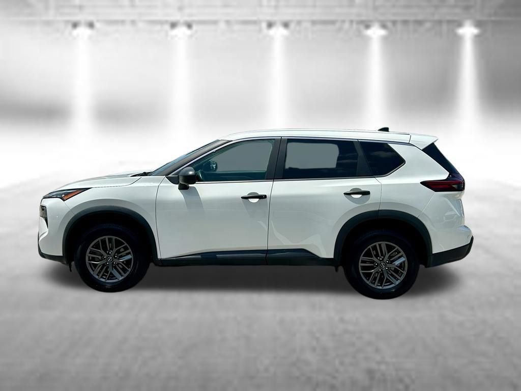 Certified 2024 Nissan Rogue S FWD image 10