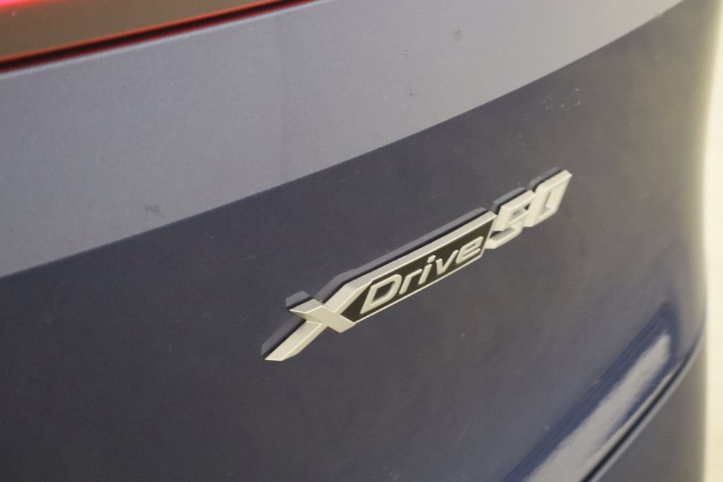 Used 2023 BMW iX xDrive50 w/ Premium Package AWD/4WD image 41