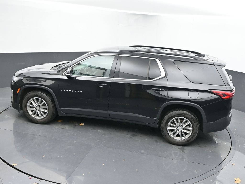 Used 2023 Chevrolet Traverse LT image 36