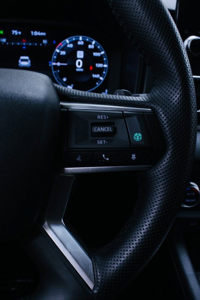 Used 2024 Mitsubishi Outlander SEL image 13