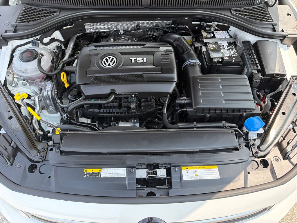 Certified 2025 Volkswagen Jetta GLI Autobahn FWD image 29