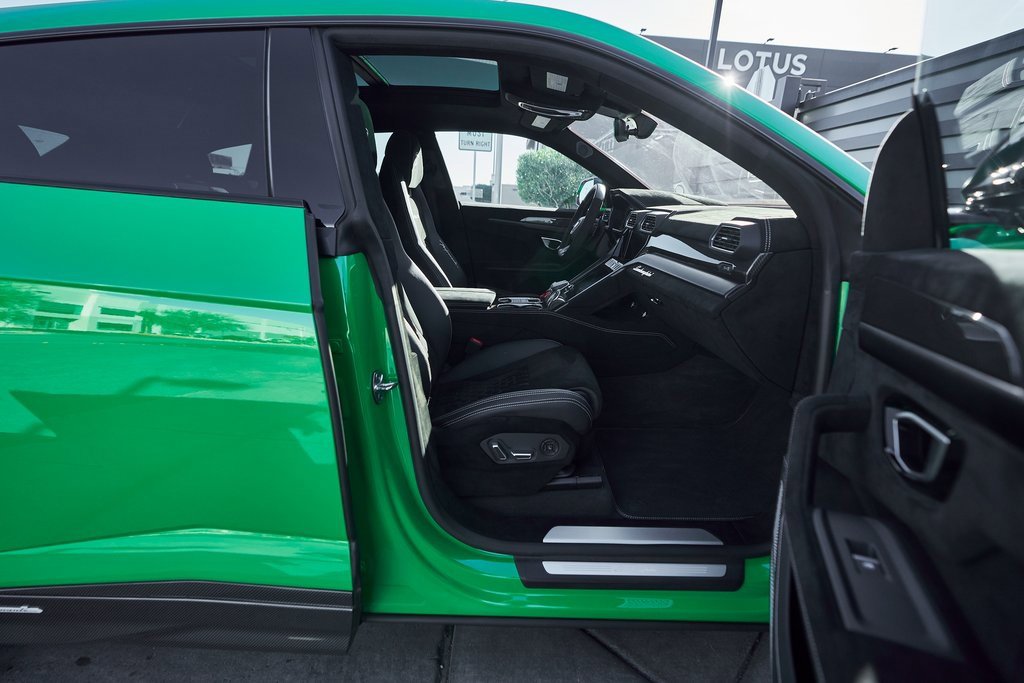 Used 2024 Lamborghini Urus Performante image 28