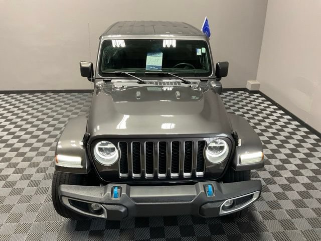 Used 2022 Jeep Wrangler Unlimited Sahara w/ Cold Weather Group AWD/4WD image 5