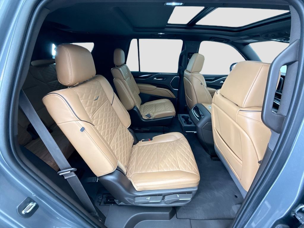 Used 2022 Cadillac Escalade Sport w/ Touring Package AWD/4WD image 21