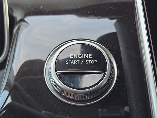 New 2025 Mercedes-Benz GLC 350e 4MATIC image 12