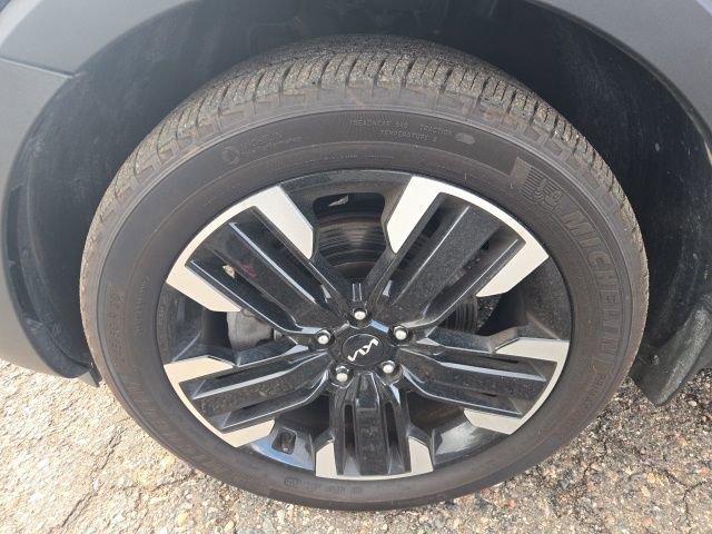 Used 2023 Kia Telluride SX image 33