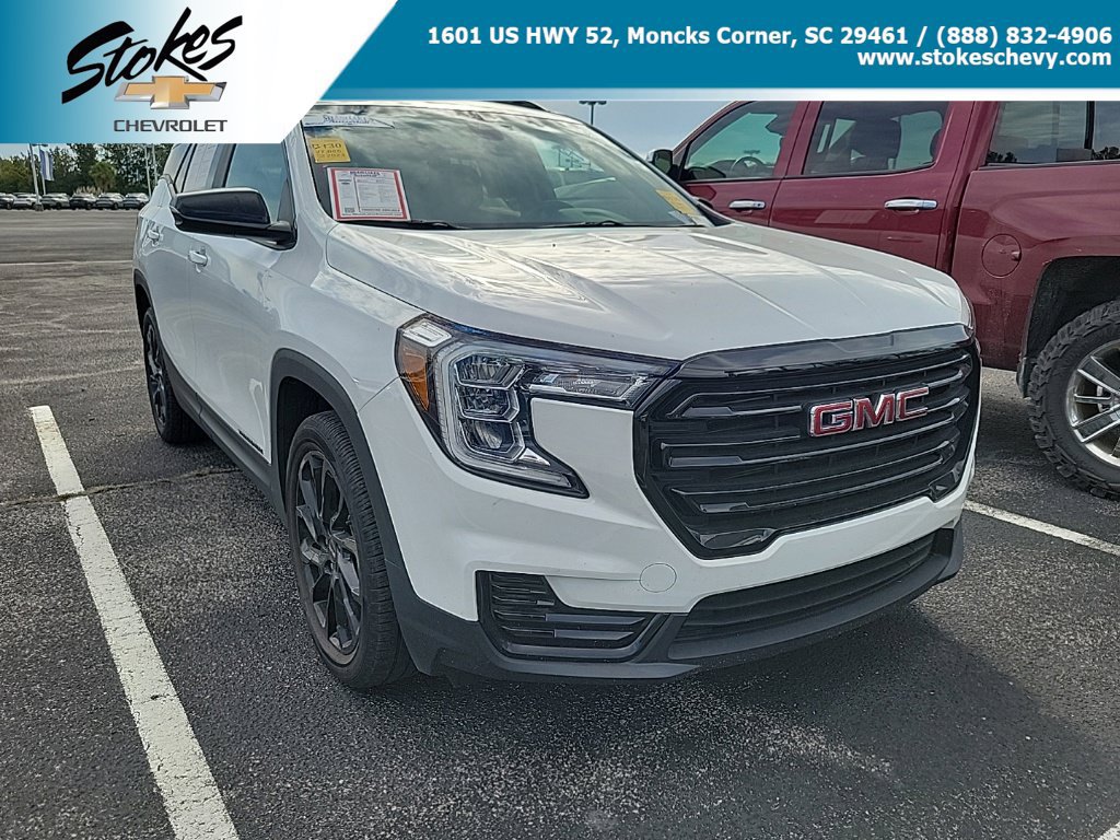 Used 2023 GMC Terrain SLE w/ Driver Convenience Package FWD image 1