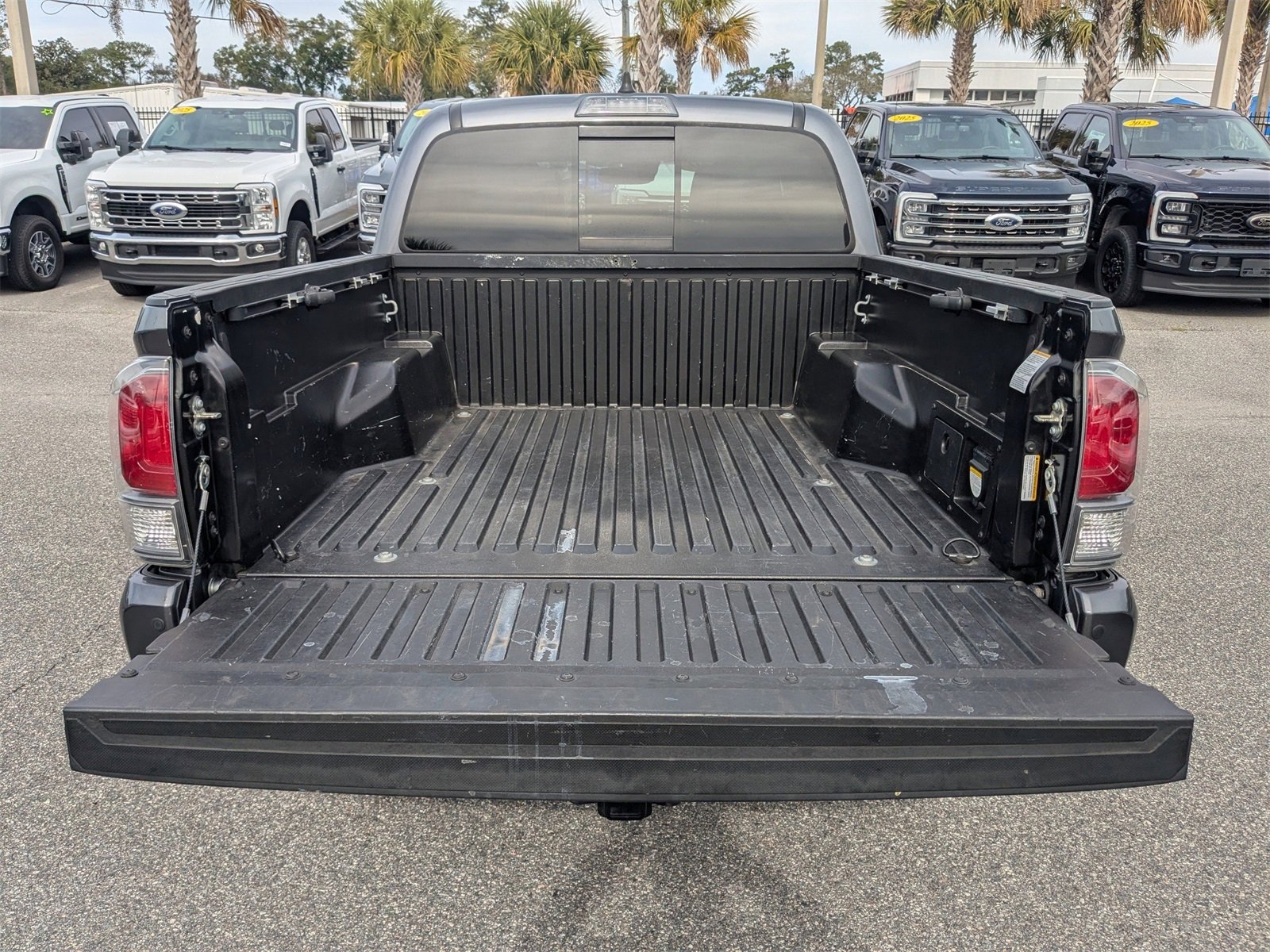 Used 2020 Toyota Tacoma TRD Off-Road image 13