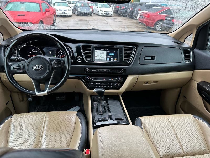 Used 2018 Kia Sedona SX Limited w/ SX Limited Prestige Package FWD image 24