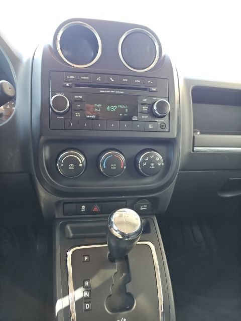 Used 2017 Jeep Patriot Sport AWD/4WD image 11