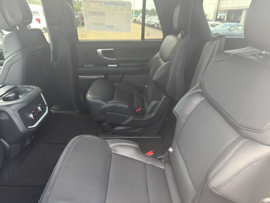 New 2027 Ford Expedition Max Platinum w/ Stealth Appearance Package AWD/4WD image 26