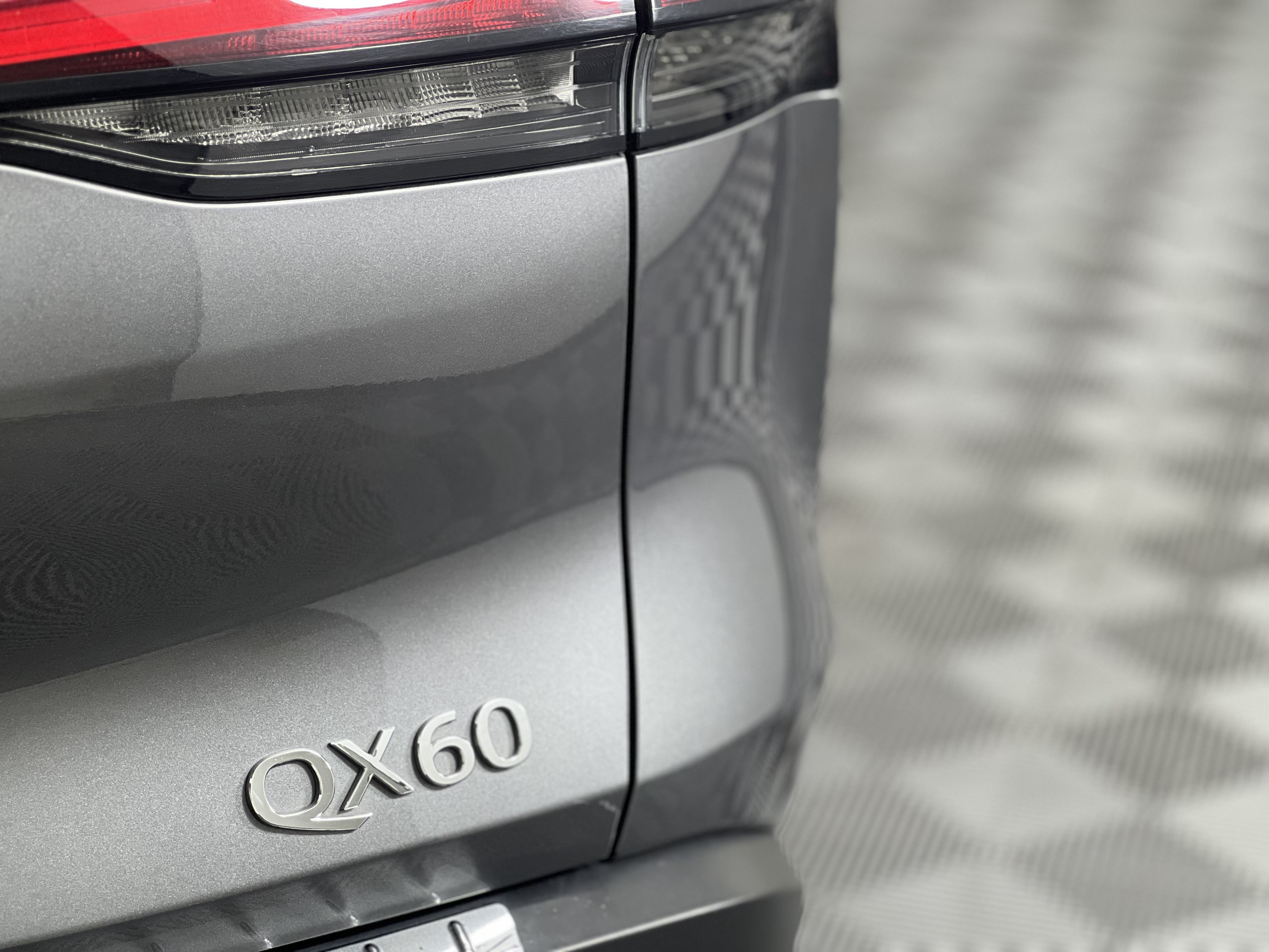 Used 2023 INFINITI QX60 Sensory w/ Cargo Package AWD/4WD image 12
