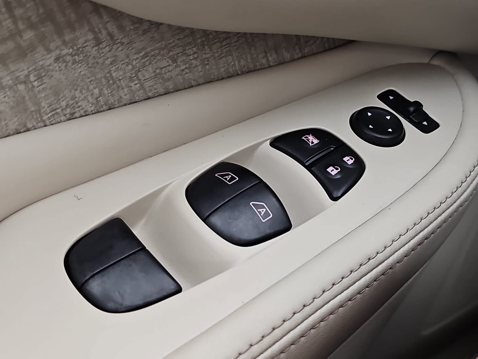 Used 2019 Nissan Murano SV AWD/4WD image 26