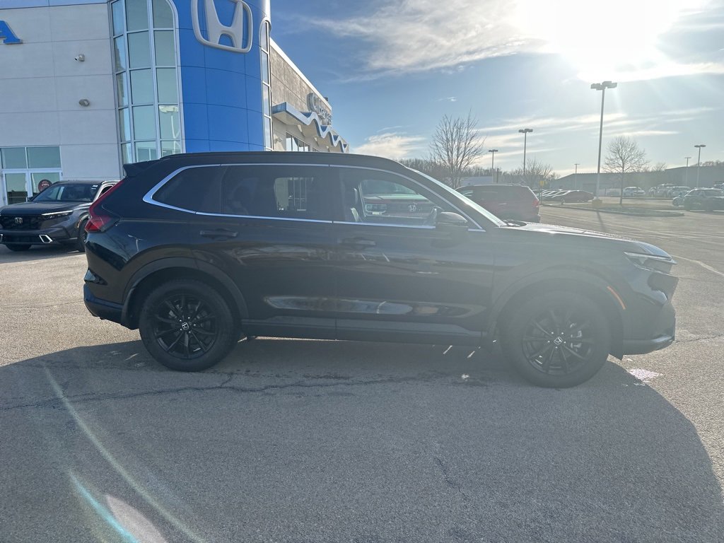 Used 2023 Honda CR-V Sport image 2