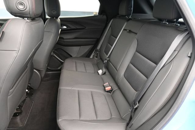 Used 2023 Chevrolet TrailBlazer RS w/ Sun and Liftgate Package FWD image 26