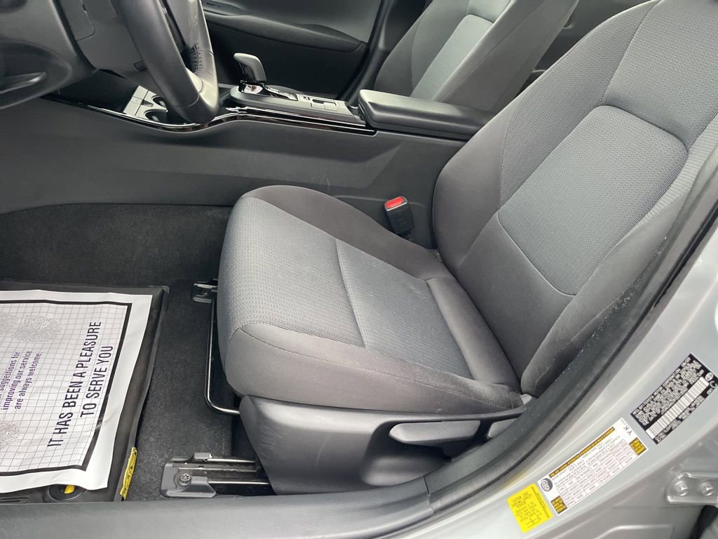 Used 2023 Toyota Prius LE image 6