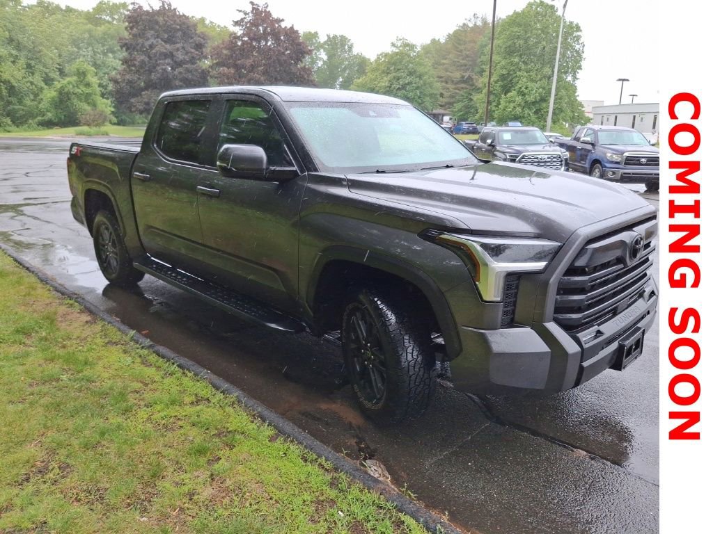 Used 2025 Toyota Tundra SR5 w/ SR5 Convenience Package AWD/4WD image 4