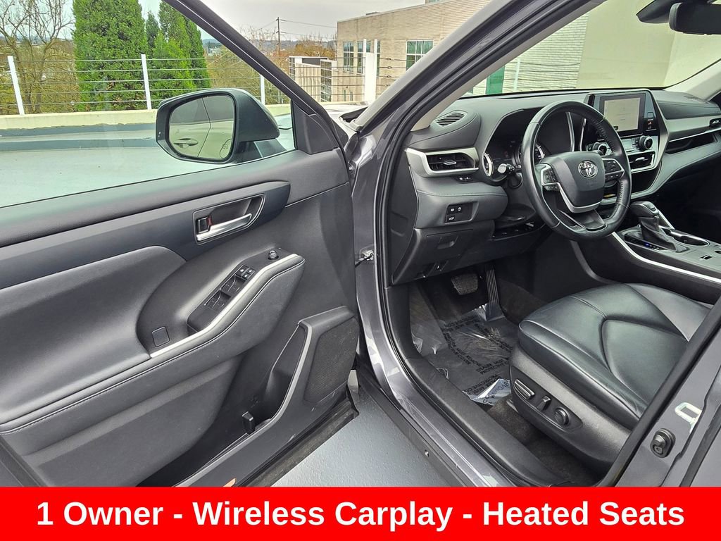 Used 2023 Toyota Highlander XLE FWD image 21