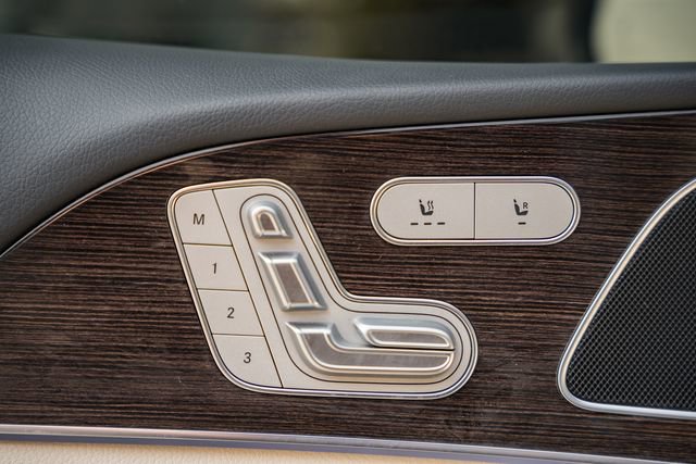 Used 2025 Mercedes-Benz GLE 450e 4MATIC image 41