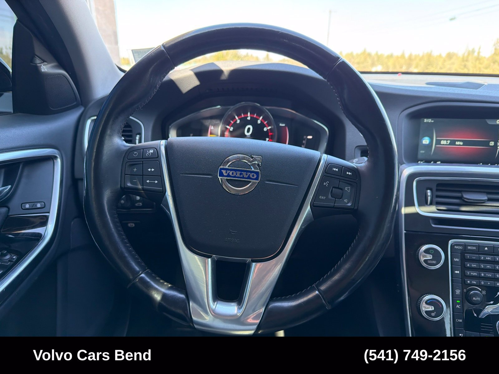 Used 2016 Volvo S60 T5 Cross Country Platinum AWD/4WD image 11