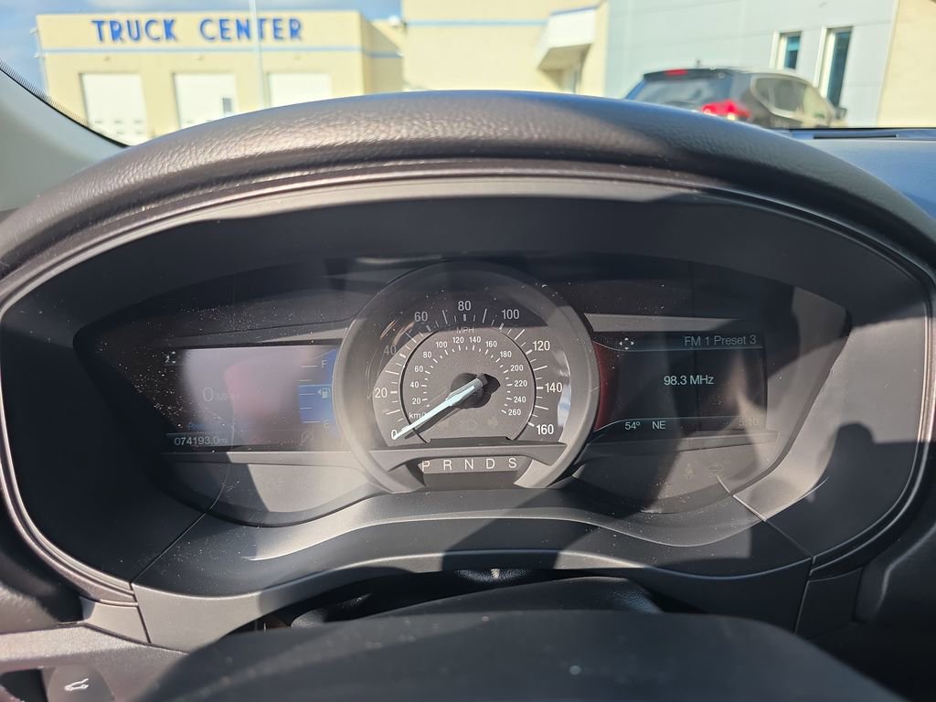 Used 2018 Ford Fusion SE w/ Equipment Group 201A image 25