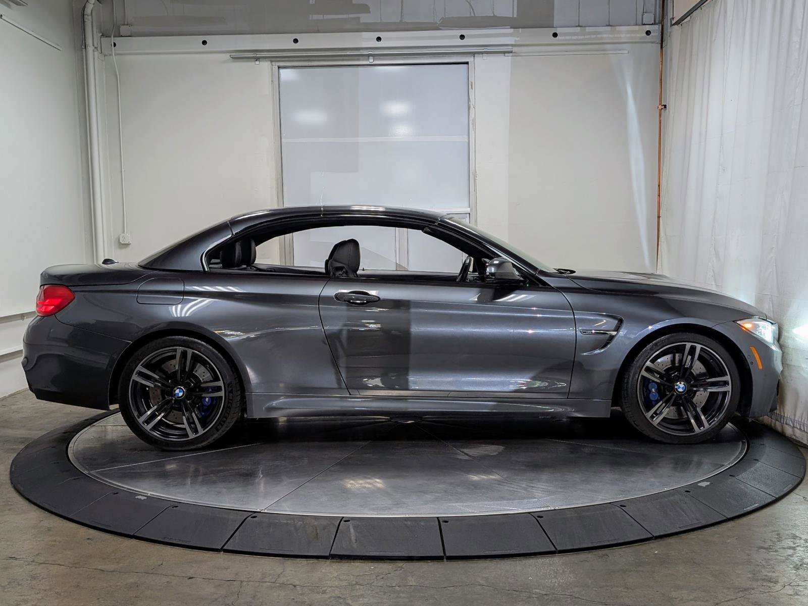 Used 2015 BMW M4 Convertible RWD image 19