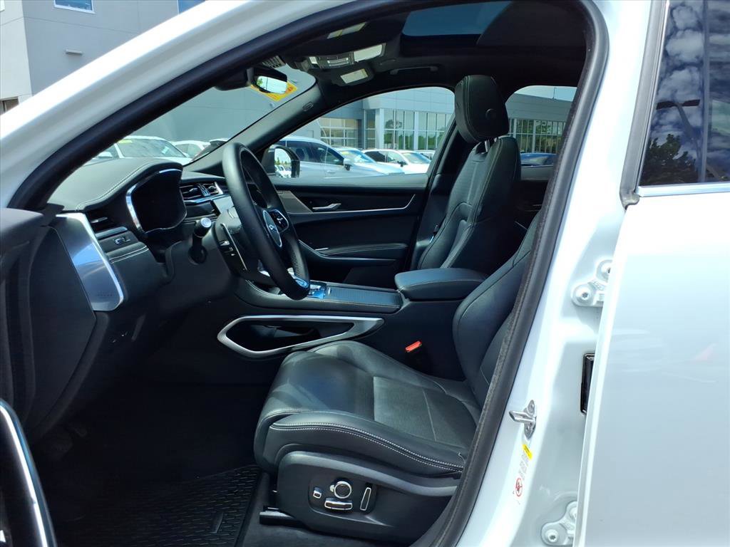 Certified 2024 Jaguar F-PACE R-Dynamic S AWD/4WD image 11