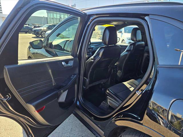 Used 2024 Ford Escape ST-Line image 17