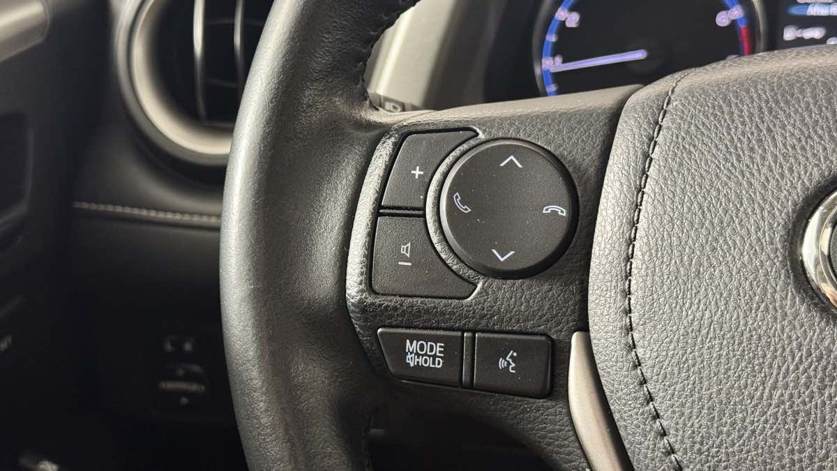 Used 2016 Toyota RAV4 Limited AWD/4WD image 19