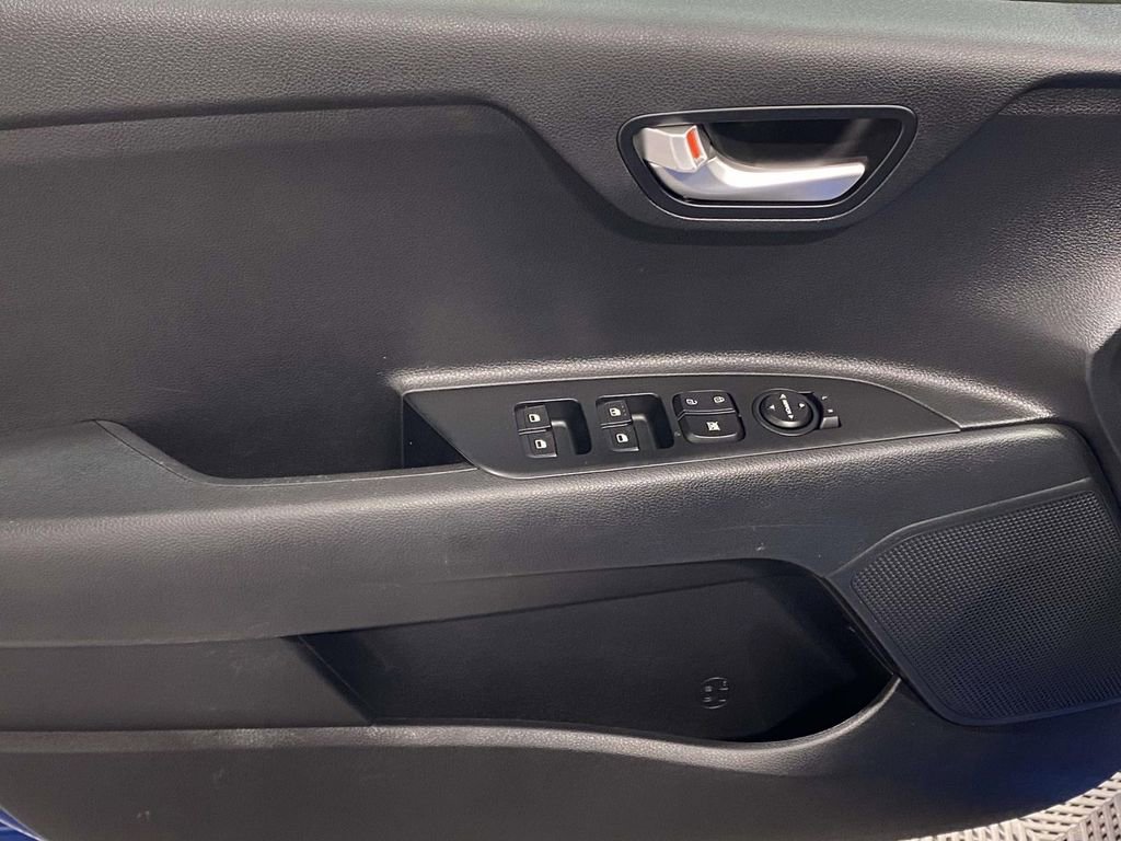 Used 2023 Kia Rio S w/ Technology Package image 17
