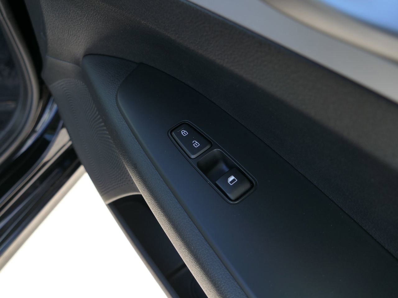 Used 2024 Kia Forte LXS w/ LXS Technology Package image 26