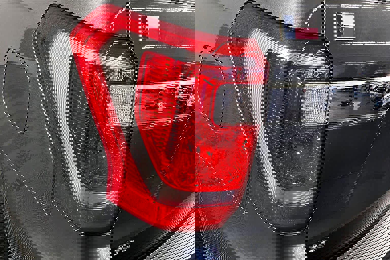 Used 2019 Ford Expedition XLT w/ Equipment Group 202A image 28