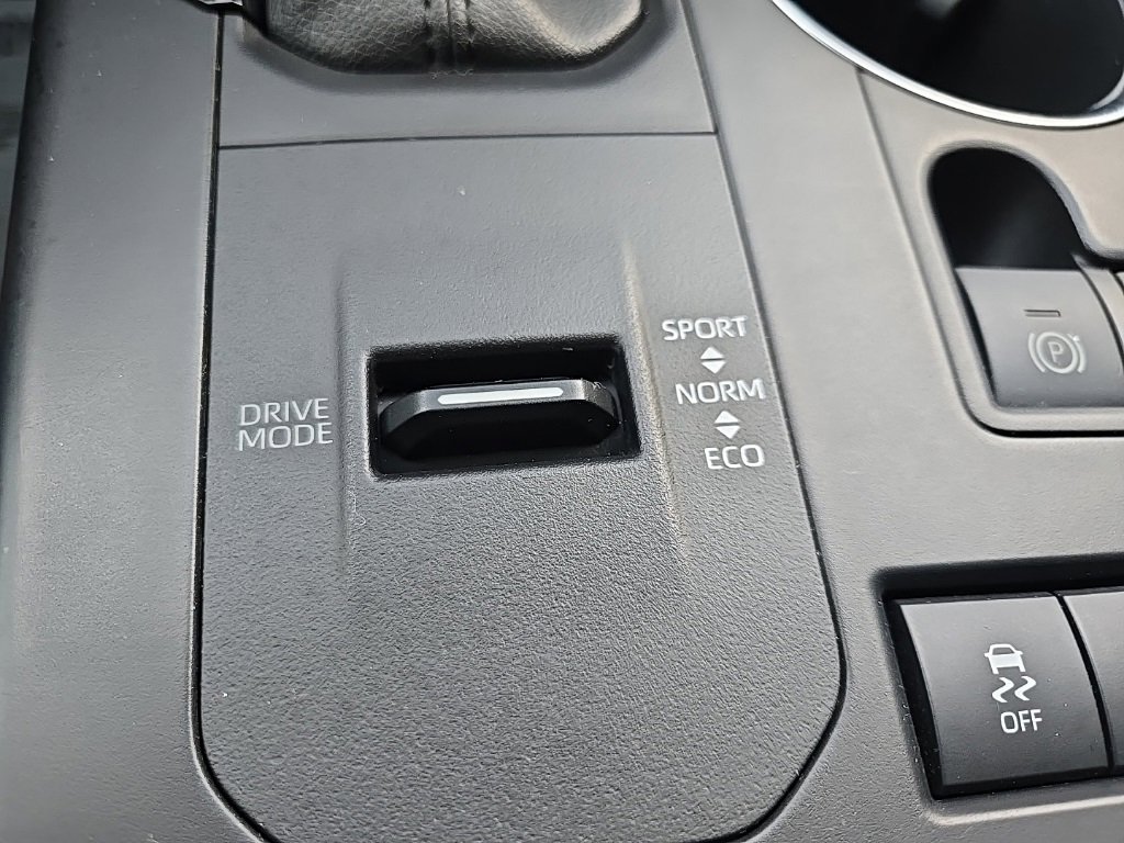 Used 2021 Toyota Highlander XLE image 64