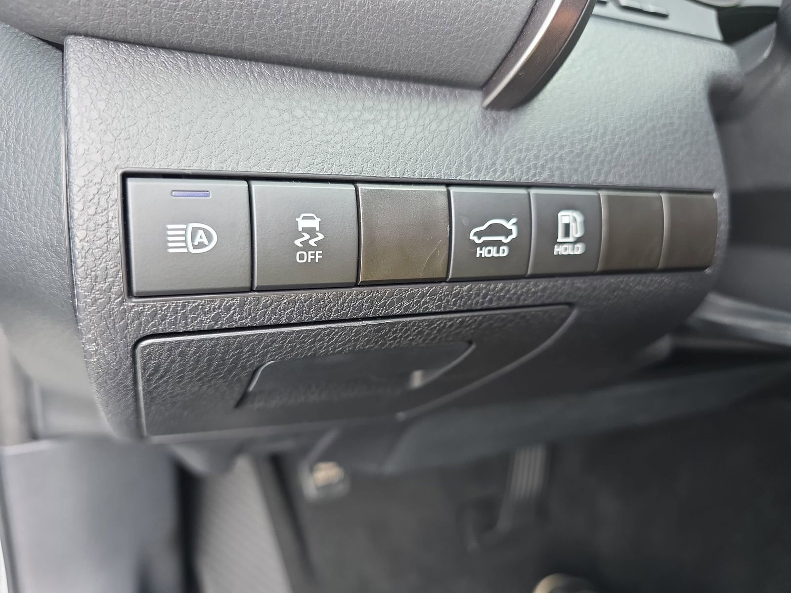 Used 2024 Toyota Camry SE w/ Convenience Package FWD image 25