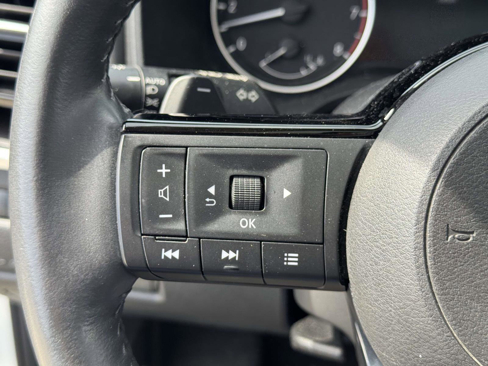 Used 2021 Nissan Rogue SL image 20