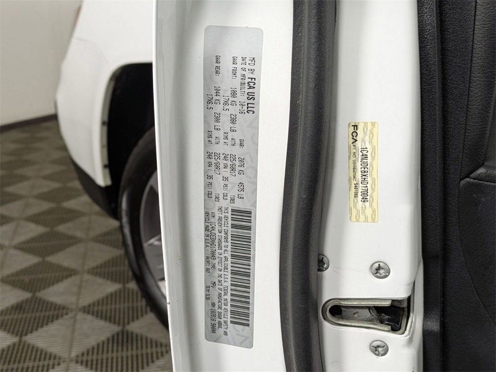 Certified 2017 Jeep Compass High Altitude image 31