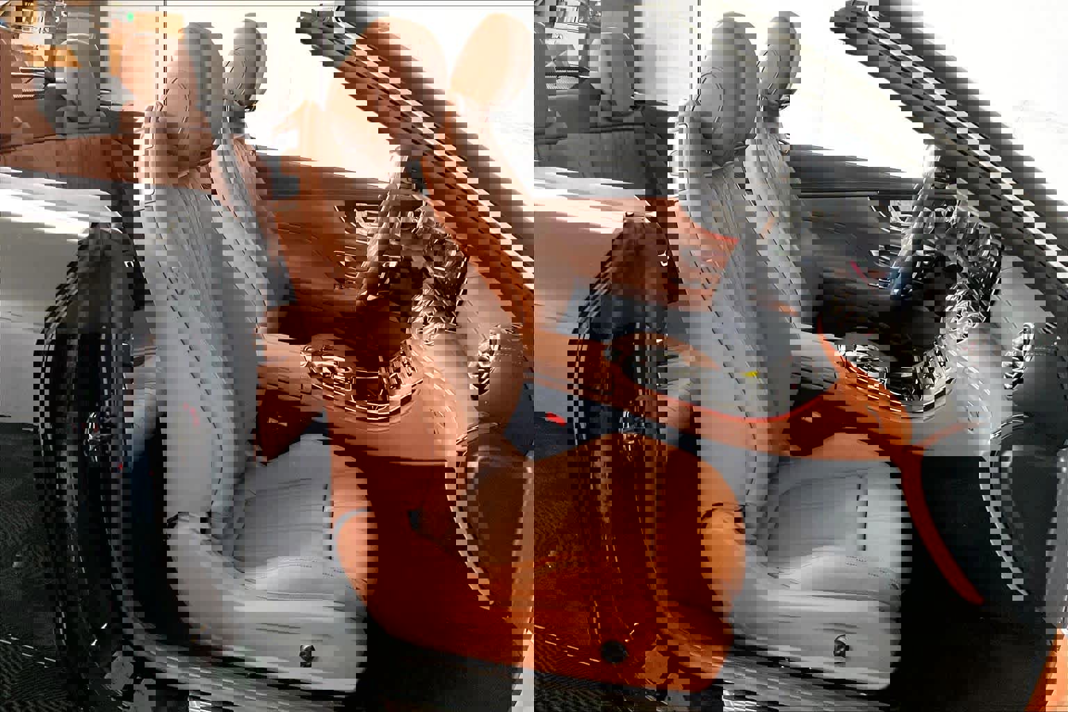 Used 2023 Mercedes-Benz E 450 4MATIC Cabriolet image 8