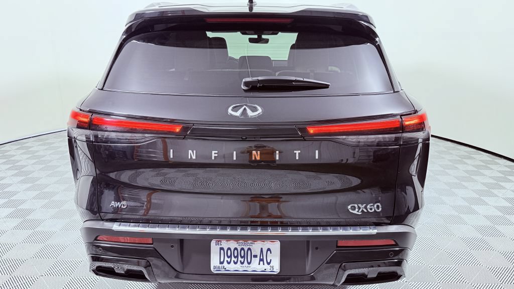 Used 2023 INFINITI QX60 Luxe w/ Cargo Package AWD/4WD image 4