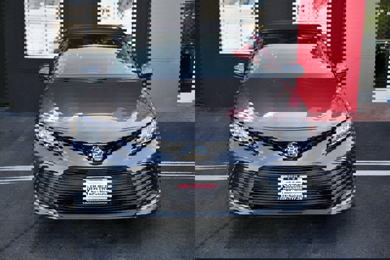 Used 2024 Toyota Camry LE image 2