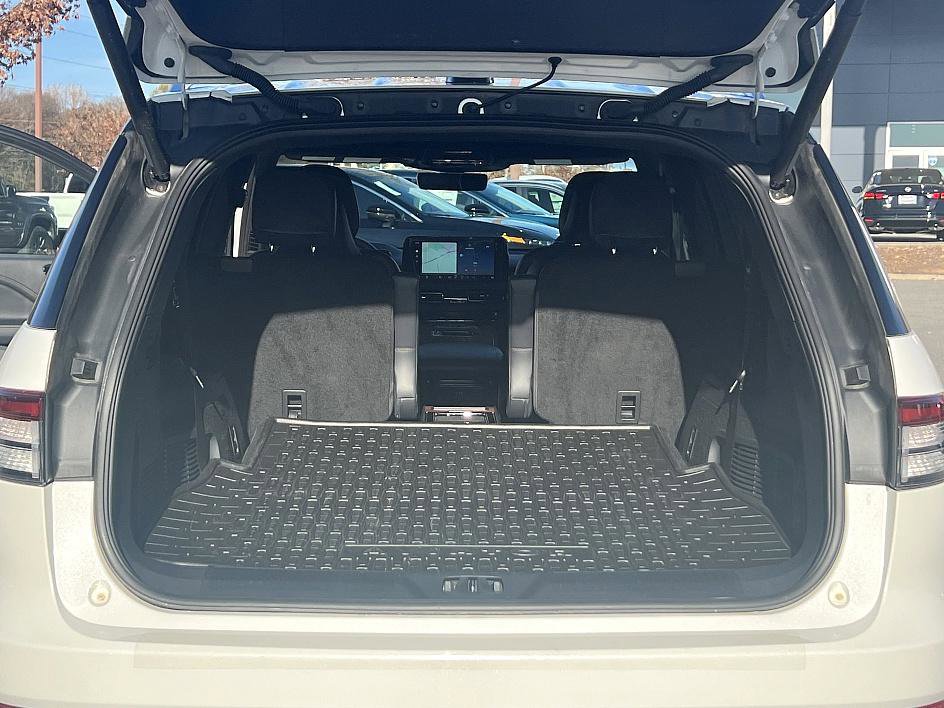 Used 2025 Lincoln Aviator Black Label image 28