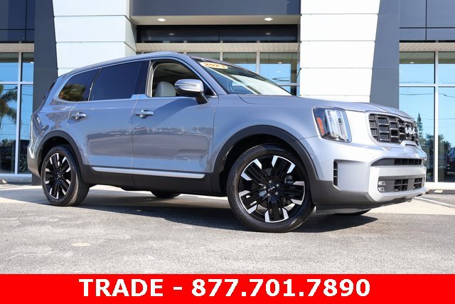 Used 2023 Kia Telluride SX image 2