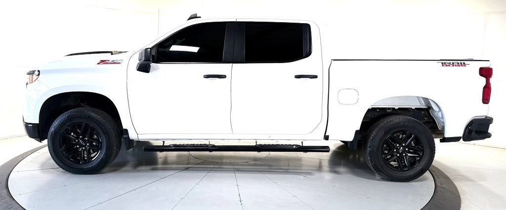 Used 2025 Chevrolet Silverado 1500 Custom Trail Boss AWD/4WD image 7